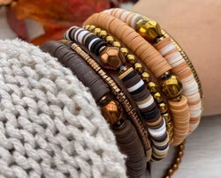 Heishi pärlor brun mix, 1 sträng