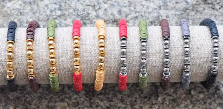 REA: Heishi pärlor brun mix, 1 sträng