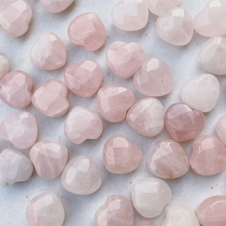 Rosenkvarts hjärta 10 mm, 1 st