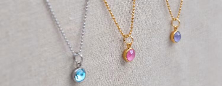 Guldfärgat rostfritt stål twistade bindringar 6 mm med PVD plätering, 10 st