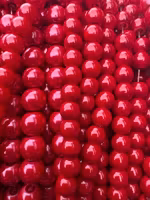 REA: Glaspärlor 6 mm röda, 1 sträng