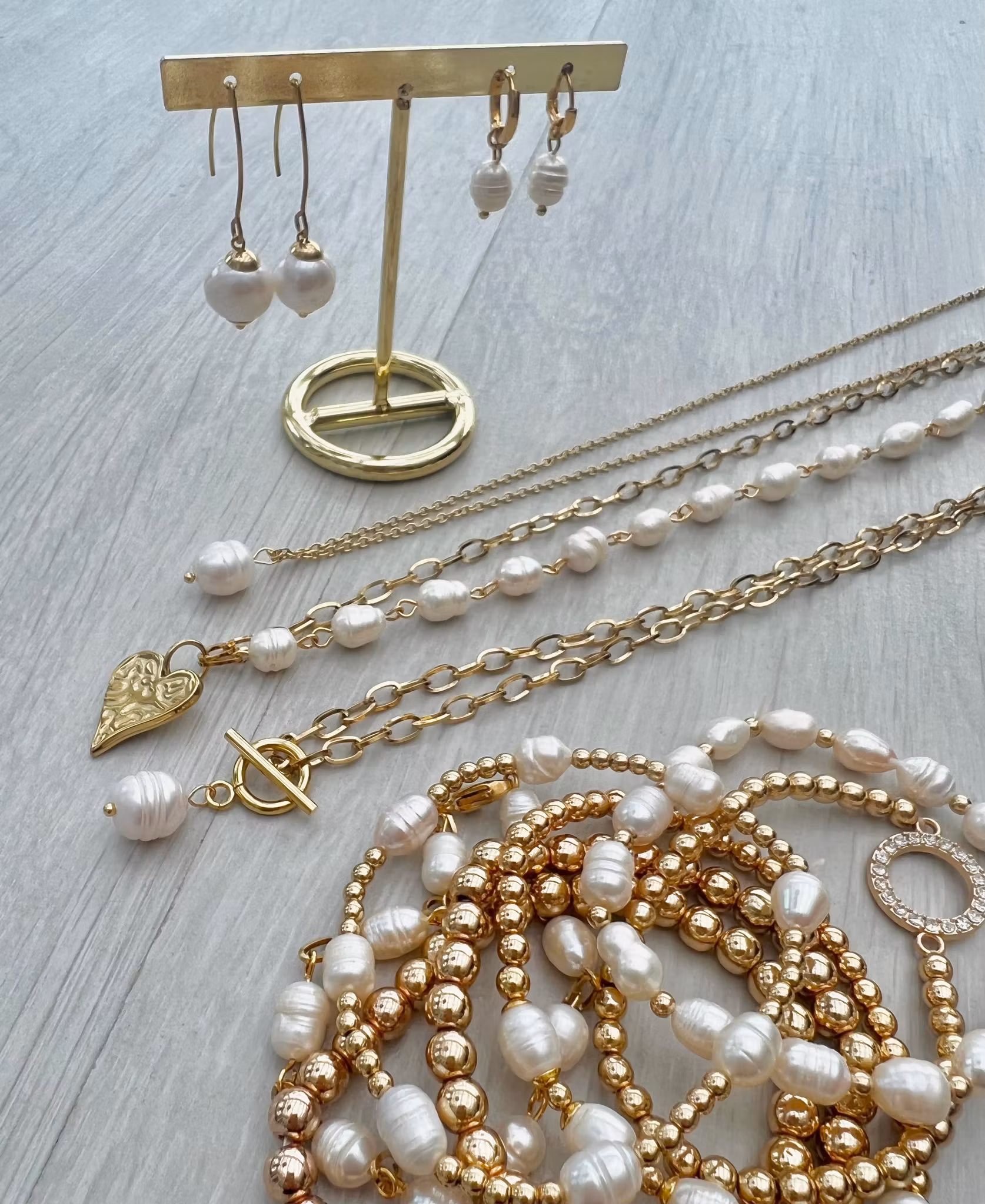 Sötvattenspärlor natur nuggets ca 4-5 mm, 1/2 sträng