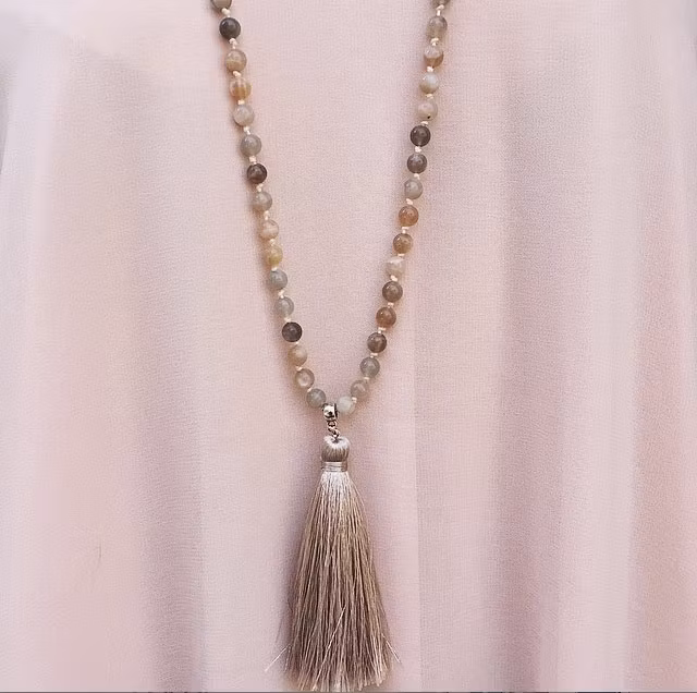 Månsten peach melerad 4 mm, 1 sträng