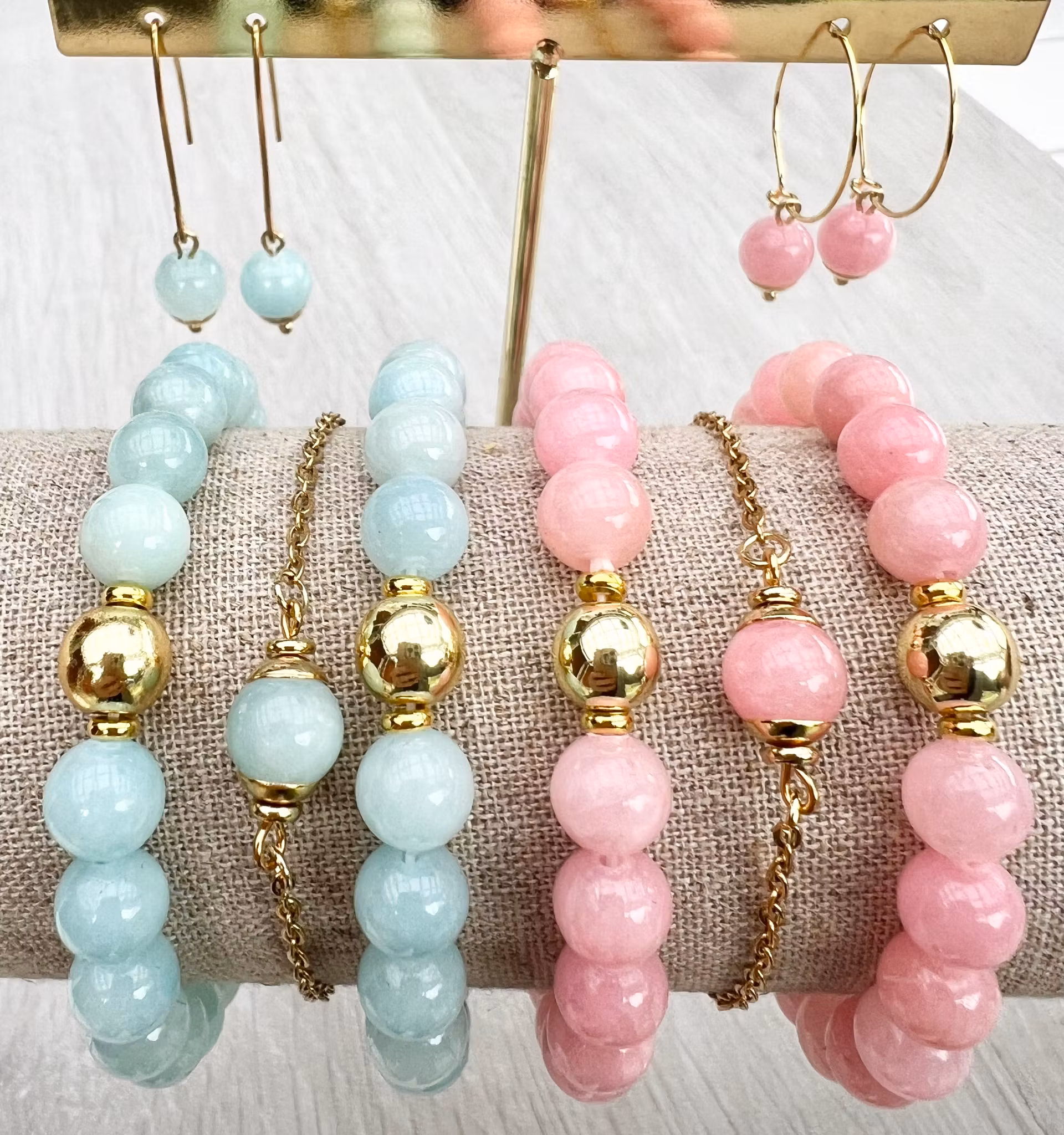 Grosspack: Guldfärgat kirurgiskt stål creoler 40 mm med 18k guldplätering, ca 100 st