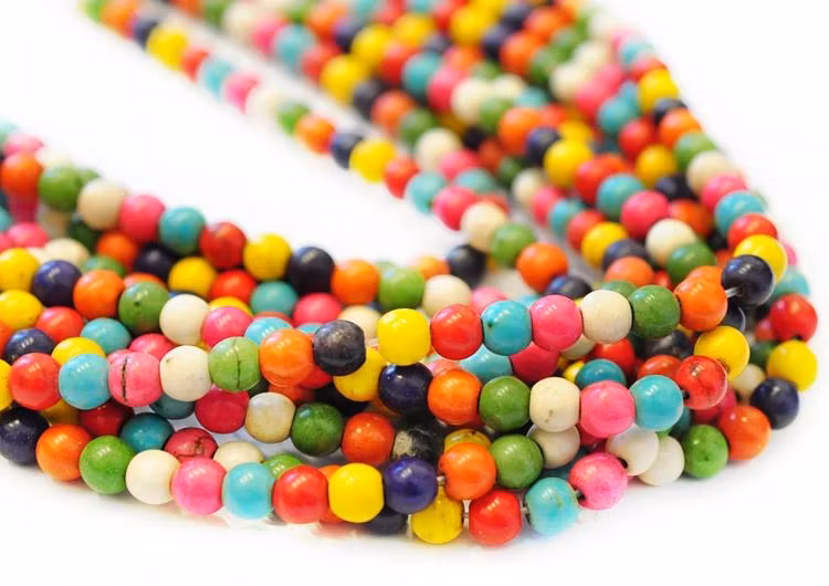 REA: Howlite mix 6 mm, 1 sträng