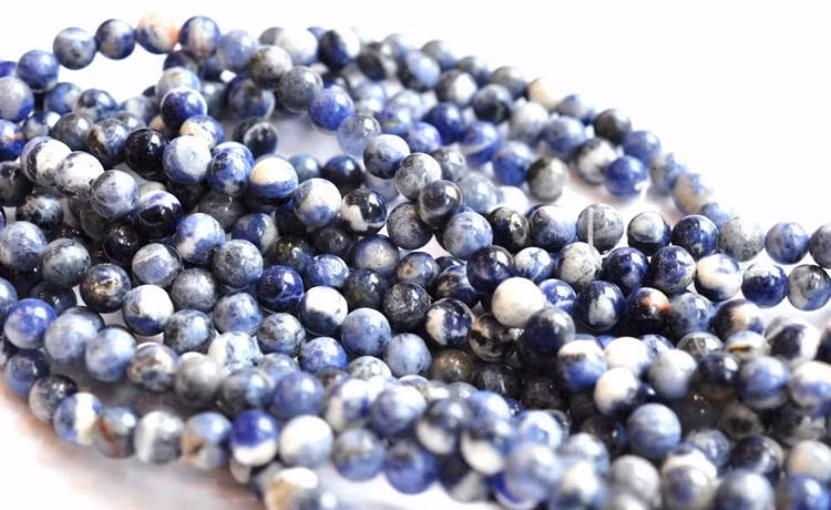 Sodalit 8 mm, 5 strängar