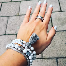 Antikfärgade daisys 4 mm, ca 200 st