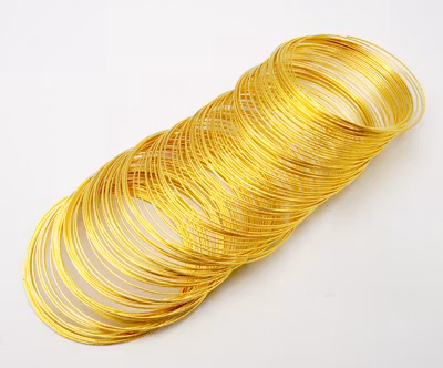 Guldfärgad memorywire för armband, ca 10 varv