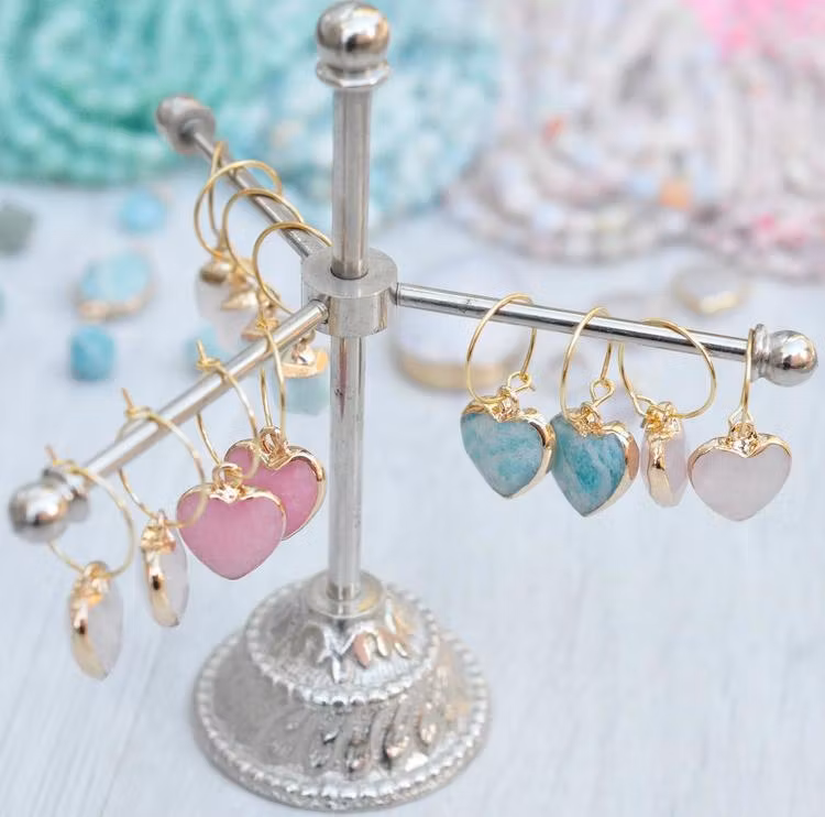 REA: Guldfärgad berlock droppe unakit 2:a sort, 1 st