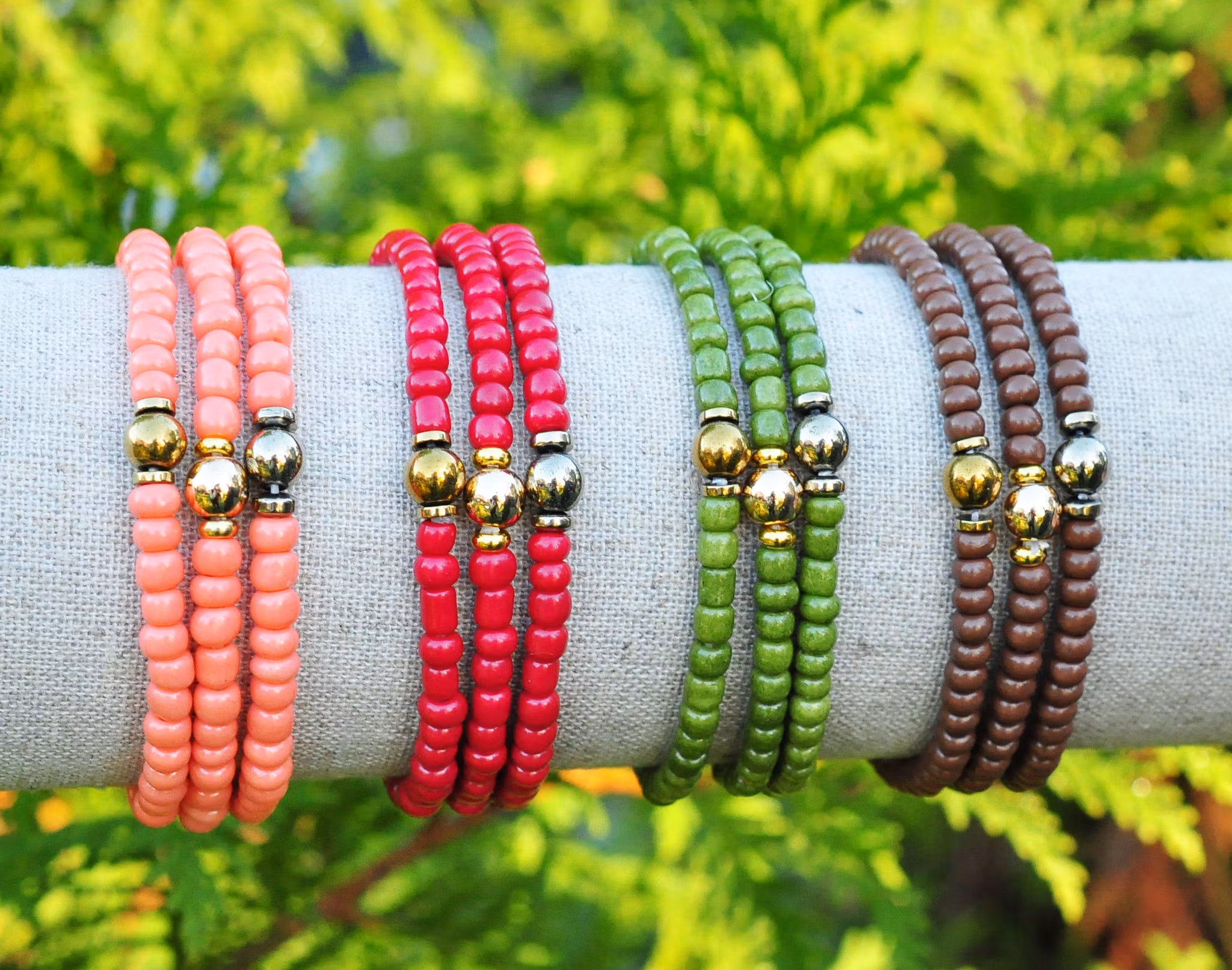 Seed beads 4 mm mörkröd, ca 150 st