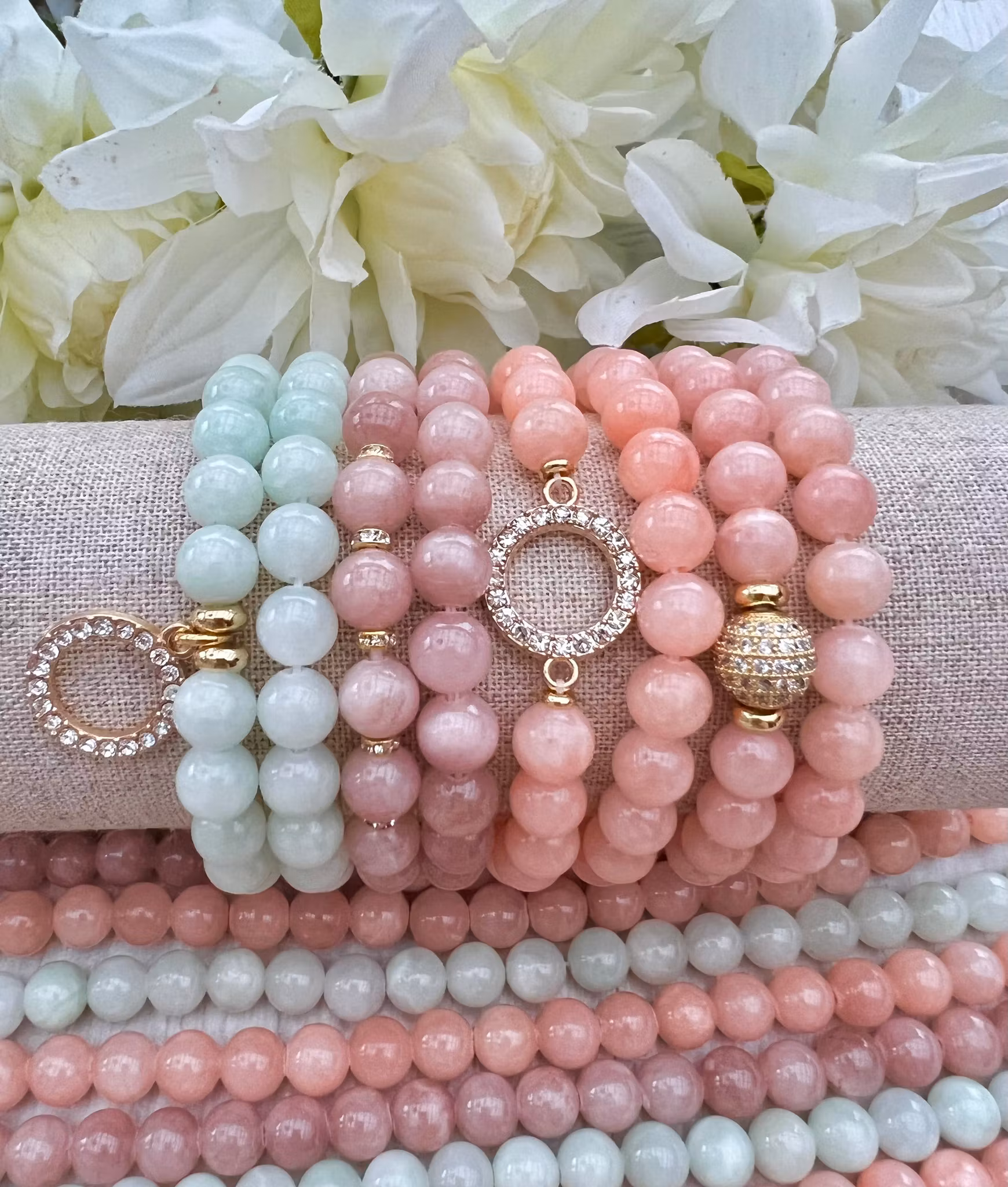 Jade 4 mm laxrosa, 1 sträng