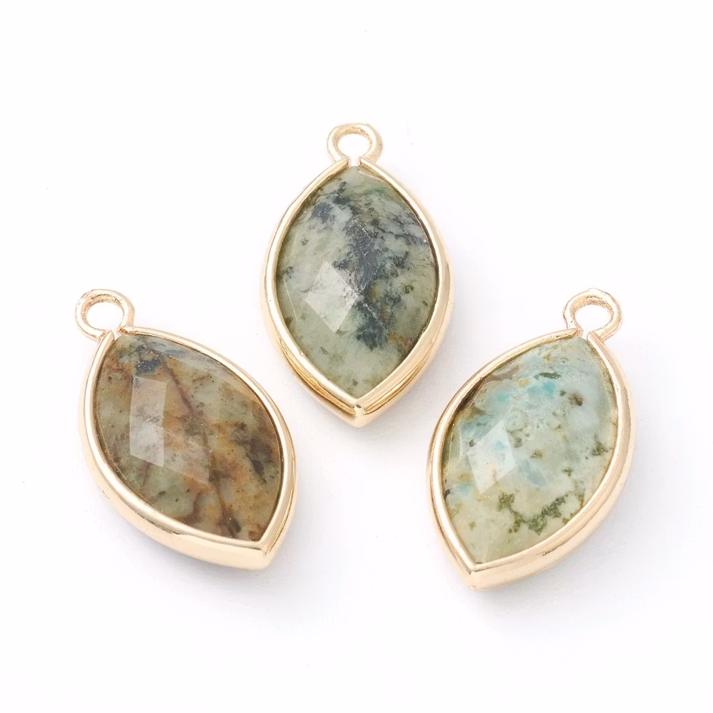 Guldfärgad avlång berlock afrikansk turkos, 1 st