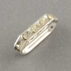 REA: Silverfärgade mellandelar med strass 3 hål, 10 st