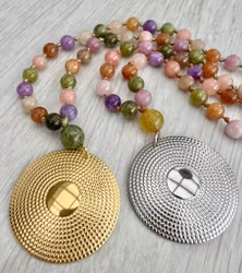 Guldfärgat rostfritt stål hänge rund & mönstrad med PVD plätering, 1 st