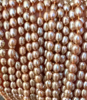 Sötvattenspärlor 4x5 mm beige/guld, 1 sträng