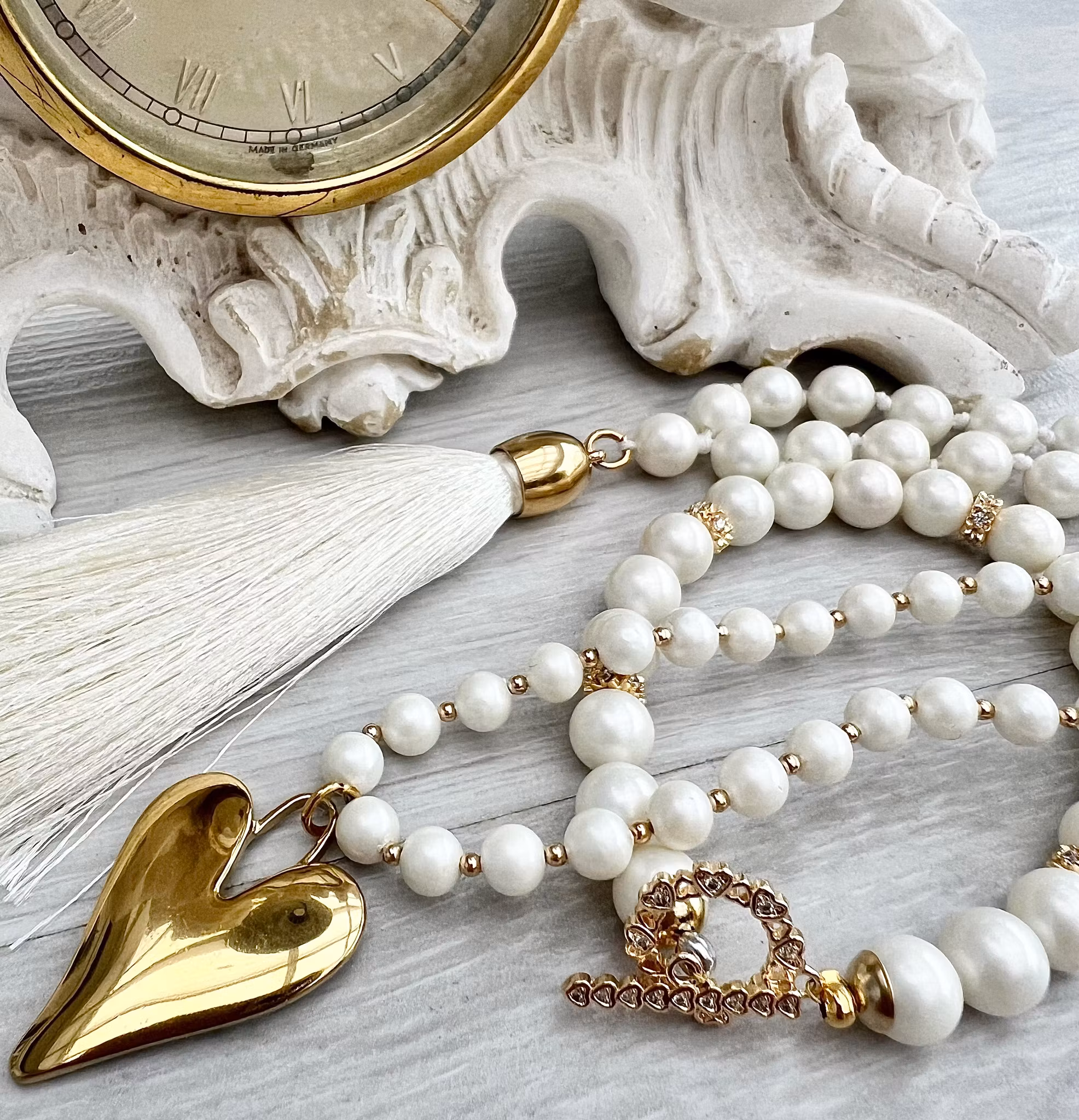 Snäckskalspärlor creme matta 8 mm, 1 sträng