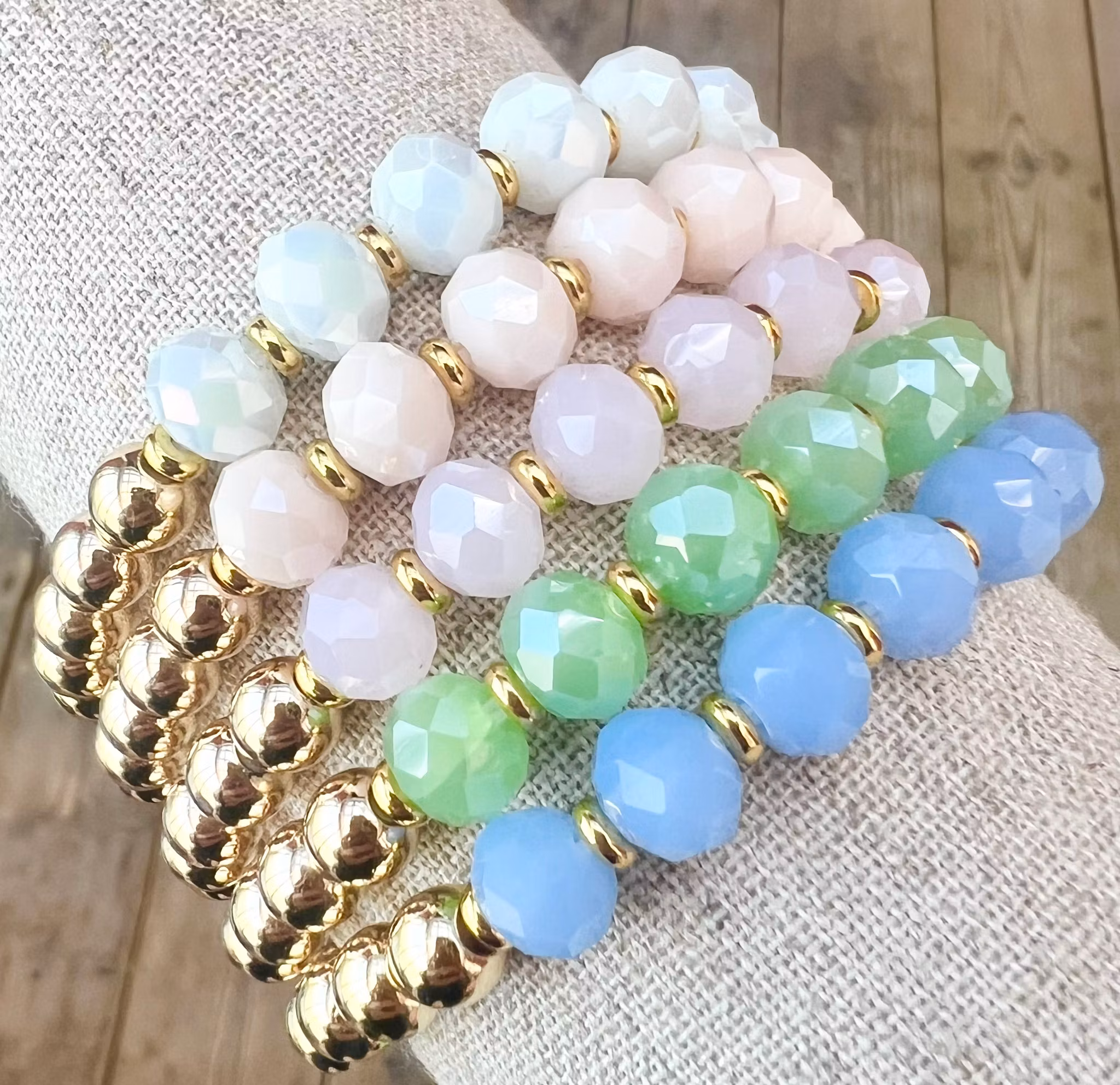 Guldfärgat rostfritt stål 304 rondeller 4 mm med PVD plätering, ca 50 st