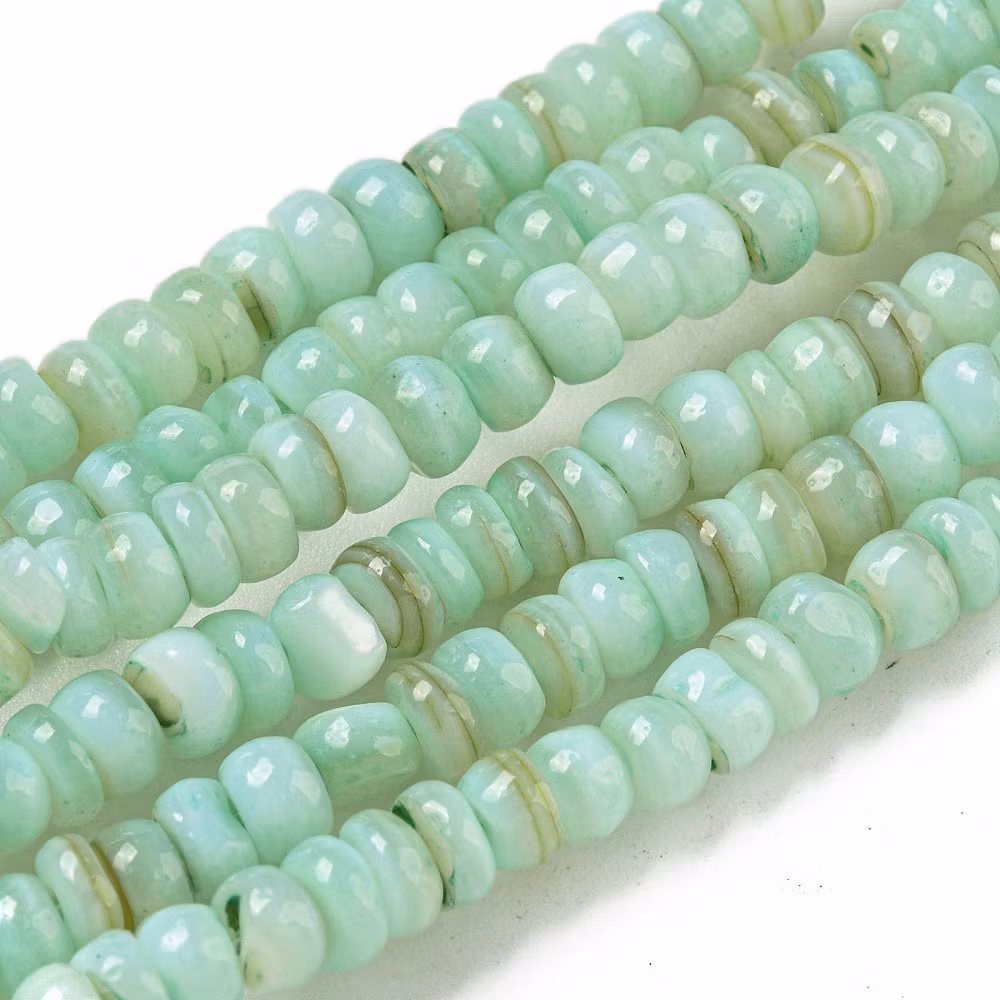 Snäckskalsrondeller 4x2 mm gröna, 1 sträng