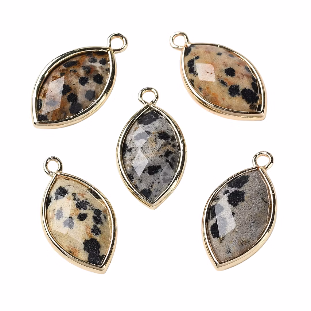 Guldfärgad avlång berlock Dalmatiner Jaspis, 1 st