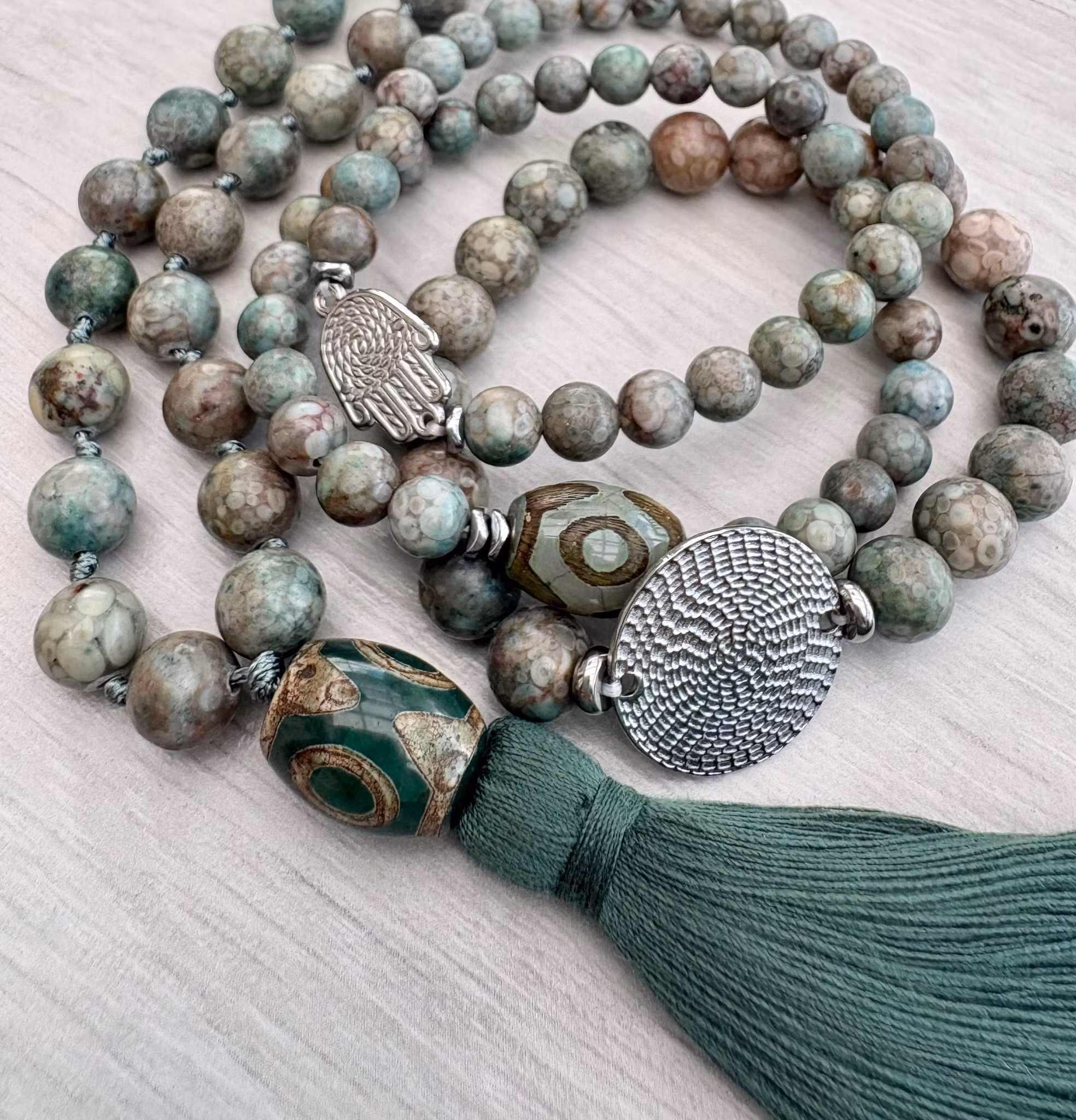 Maifan stone grönmelerad 6 mm, 1 sträng