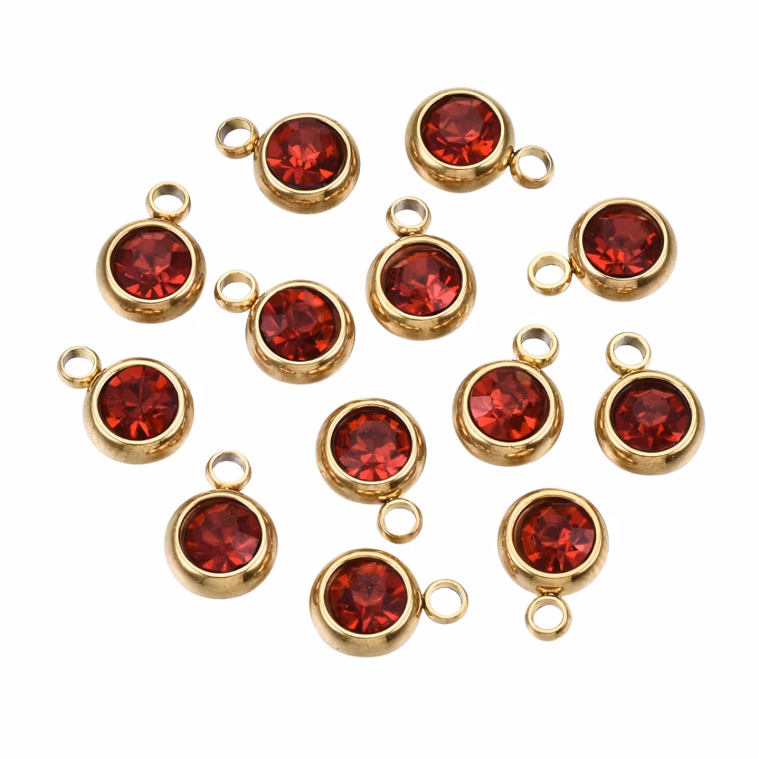 Guldfärgat rostfritt stål berlock liten röd med PVD plätering, 1 st