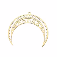 Guldfärgat rostfritt stål hänge mönstrad crescent moon, 1 st