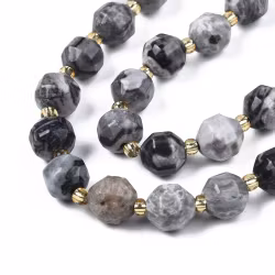 Jaspis map stone star cut 7x8 mm, 1 sträng