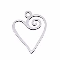 Guldfärgat kirurgiskt stål berlock sirligt hjärta, 1 st