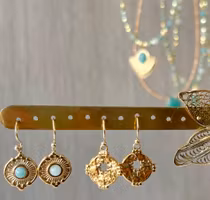 Guldfärgat rostfritt stål rund berlock mönstrad med 18k, 1 st