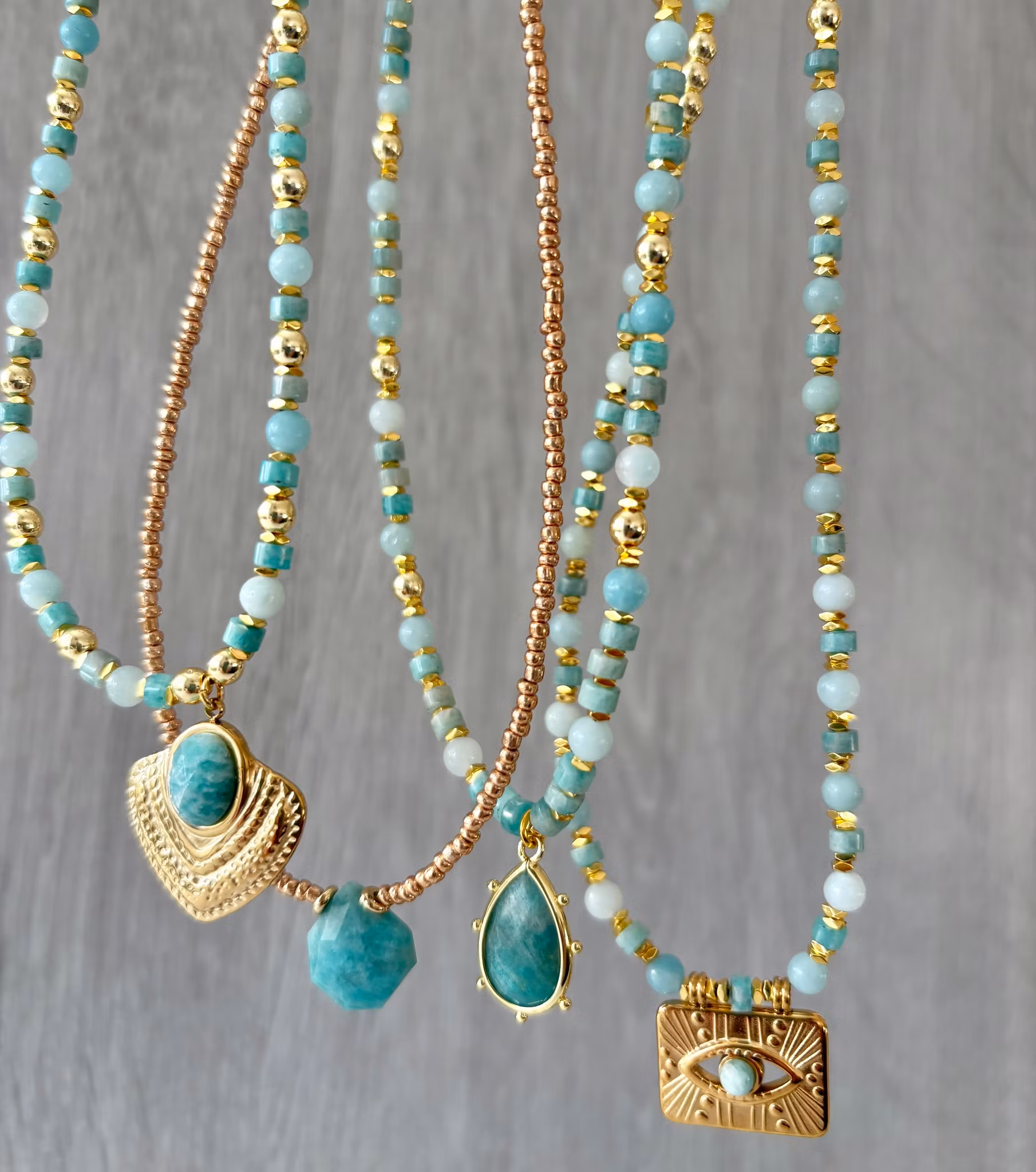 Guldfärgat rostfritt stål hänge amazonite med öga och  PVD plätering, 1 st