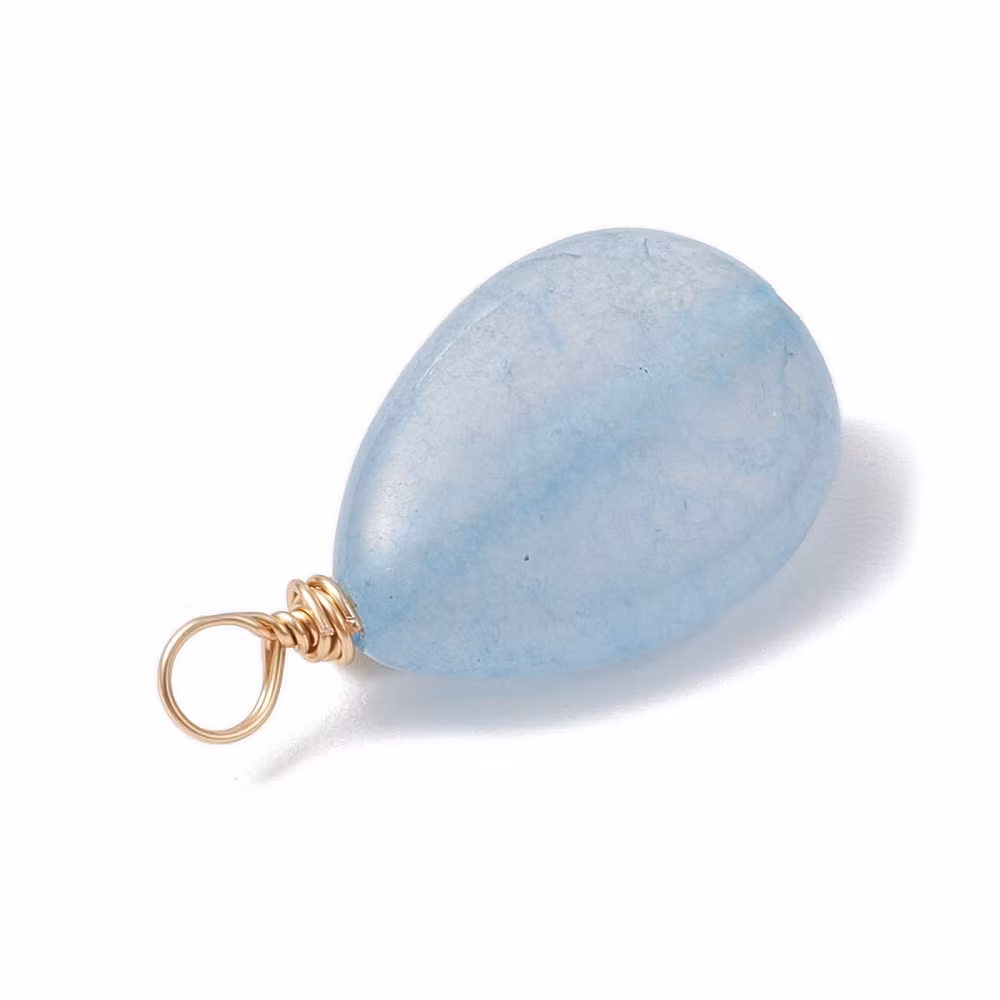 Guldfärgad berlock blå jade och sötvatten, 1 st