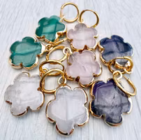 Guldfärgad berlock aventurin blomma, 1st