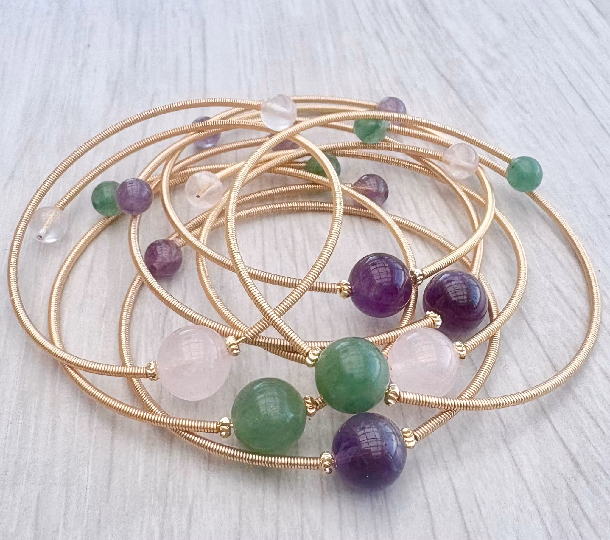 Guldfärgat armband Ametist, 1 st