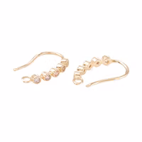 Guldfärgade örkrokar med cubic zirconia, 1 par