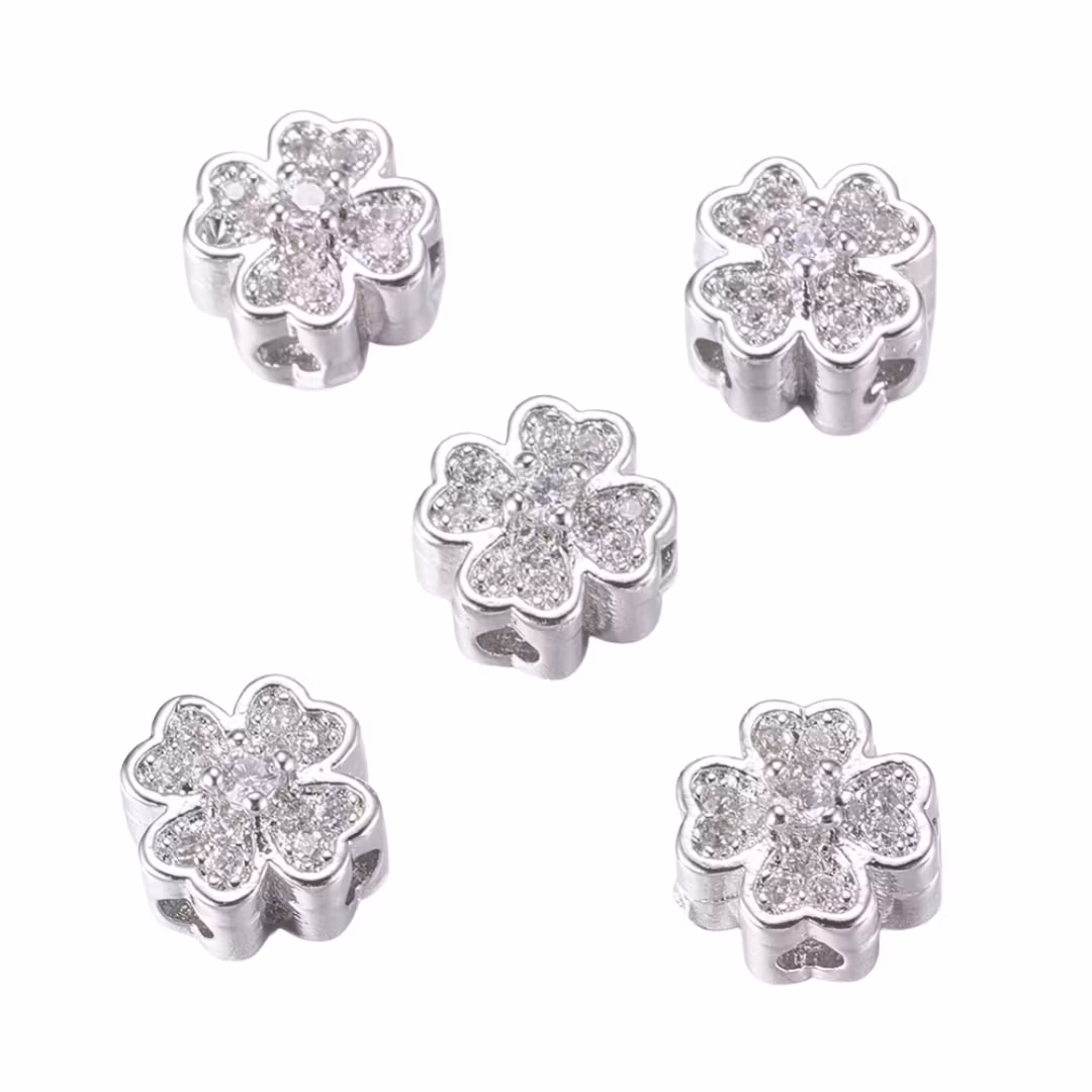 Antikfärgad pärla fyrklöver med cubic zirconia, 1 st