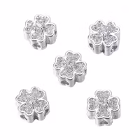 Antikfärgad pärla fyrklöver med cubic zirconia, 1 st