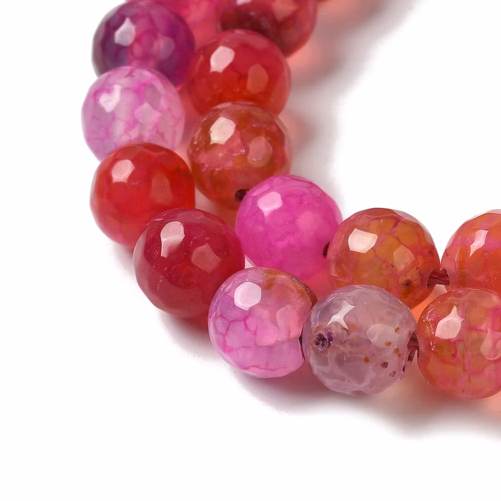 Dragon Vein Agat 8 mm cerise facetterade, 1 sträng