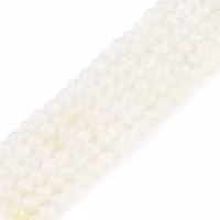 Snäckskalspärlor runda natur 4 mm, 1 sträng