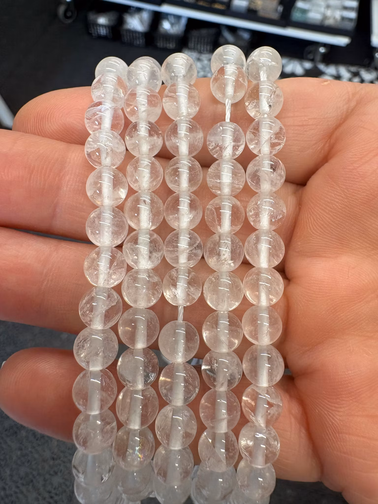 Rock crystal 8 mm, 1 strand