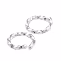 Silverfärgat rostfritt stål twistade bindringar 8 mm med PVD plätering, 10 st