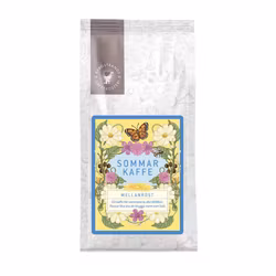 Sommarkaffe med toner av blomster, röda bär och nougat, bryggmalet