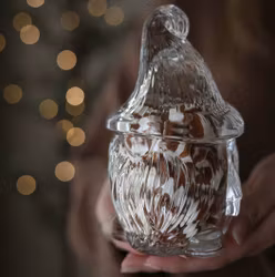 Majas Tomteburk i glas