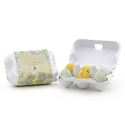 Nannas spräckliga nougatägg i kartong