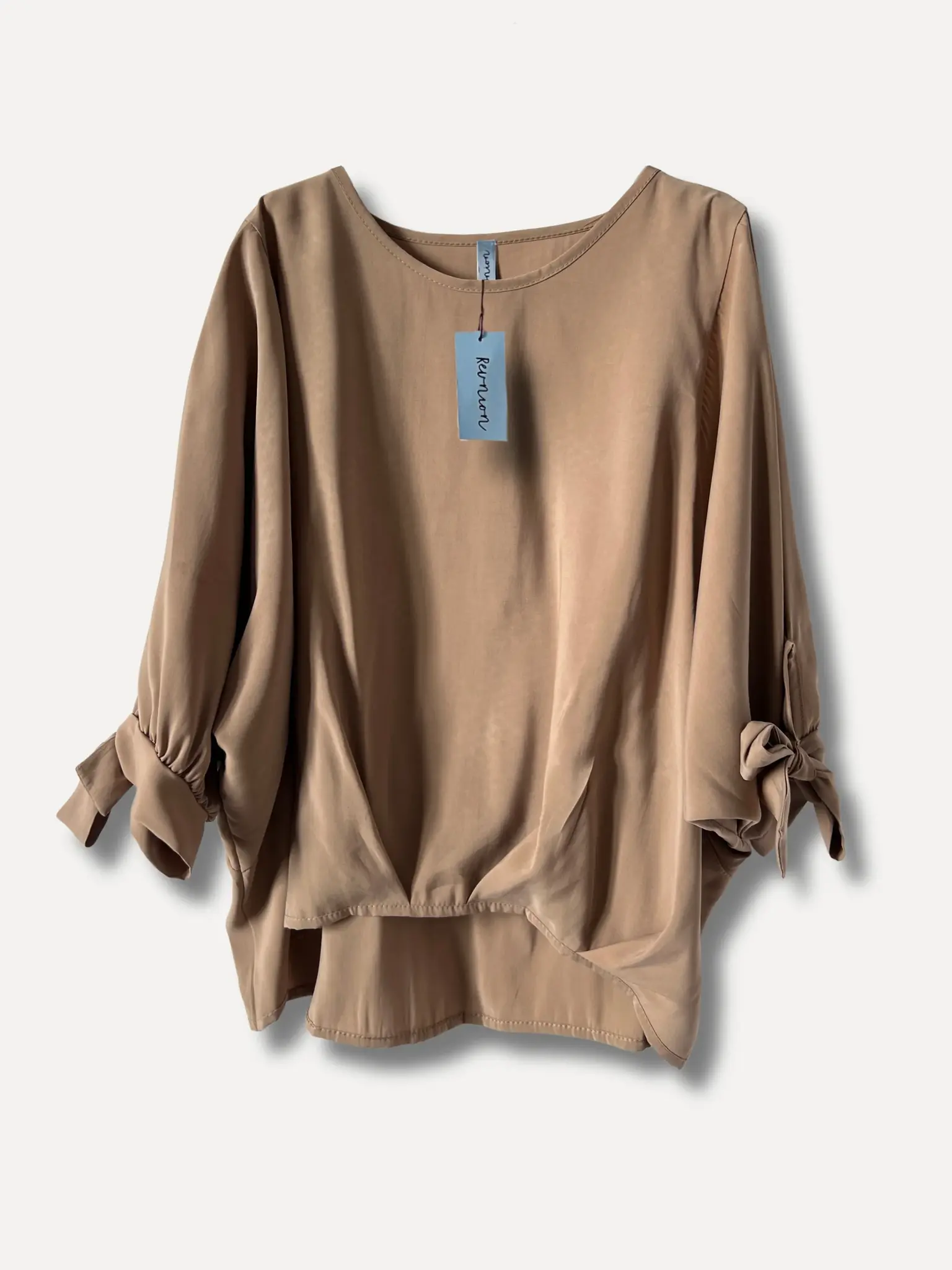 Reunion Silky Knot blus camel