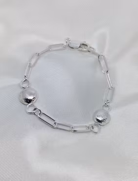 Armband med kulor