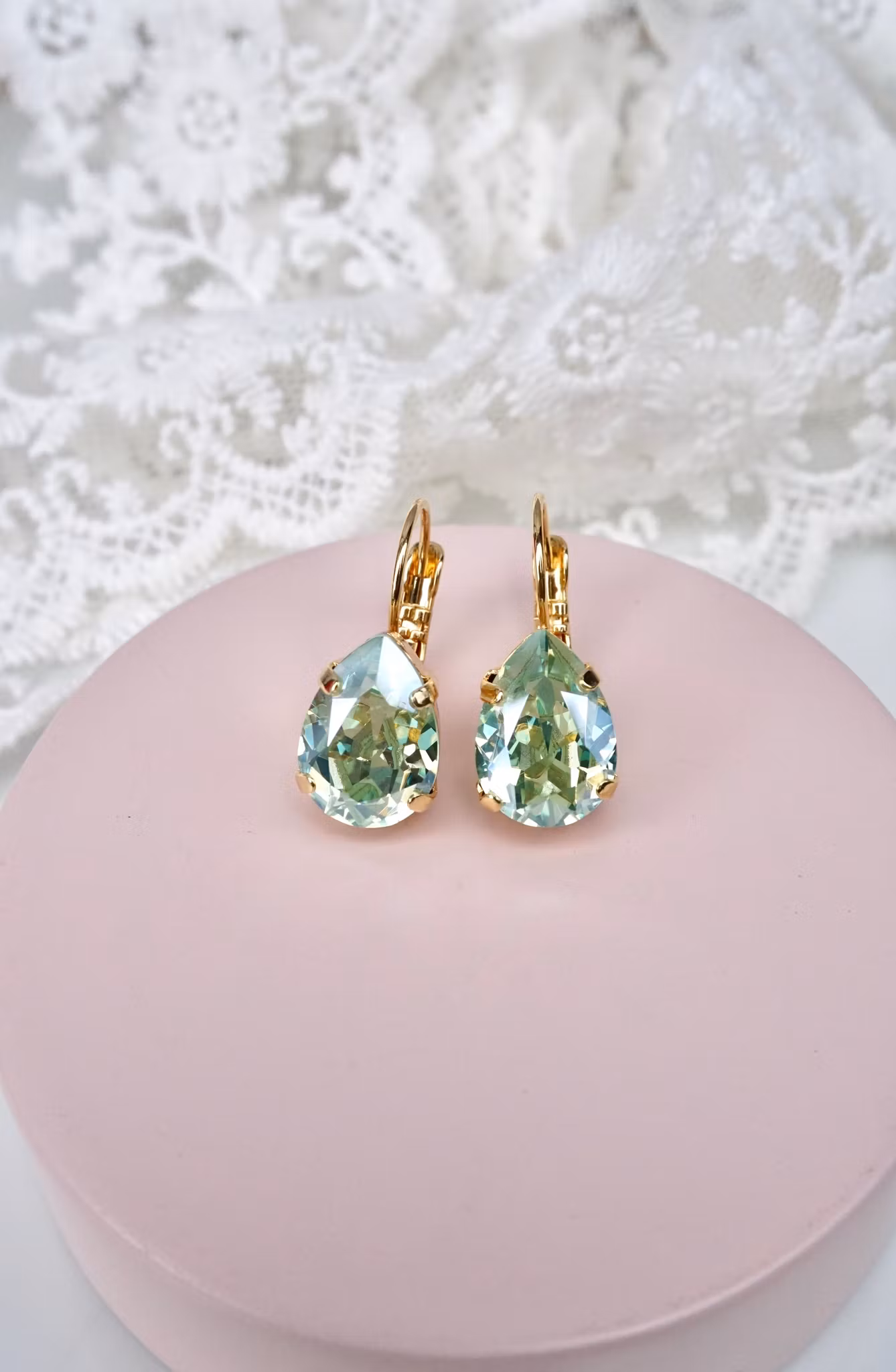 Gull/ Chrysolite