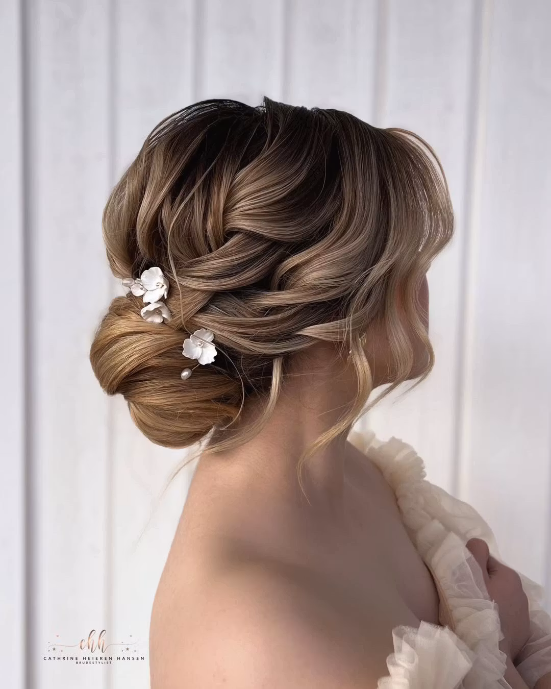 Trio hårpynt, gull eller sølv