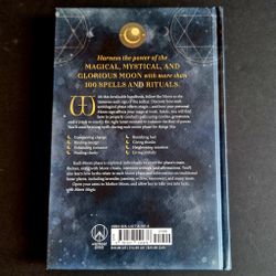 Moon Magic - bok