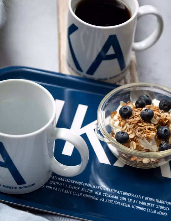 Bricka FIKA, Blå / Vit (with English text)