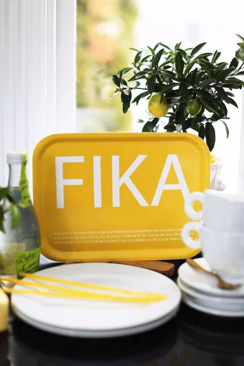 Bricka FIKA, gul (with English text)